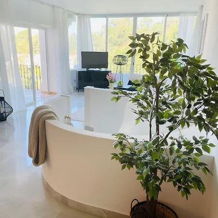 Apartment Beatiful Flat In La Quinta Malaga